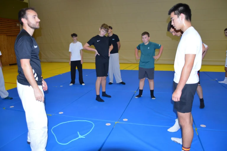 Judo-Workshop auf den Matten in der Sporthalle beim Präventionstag 2026